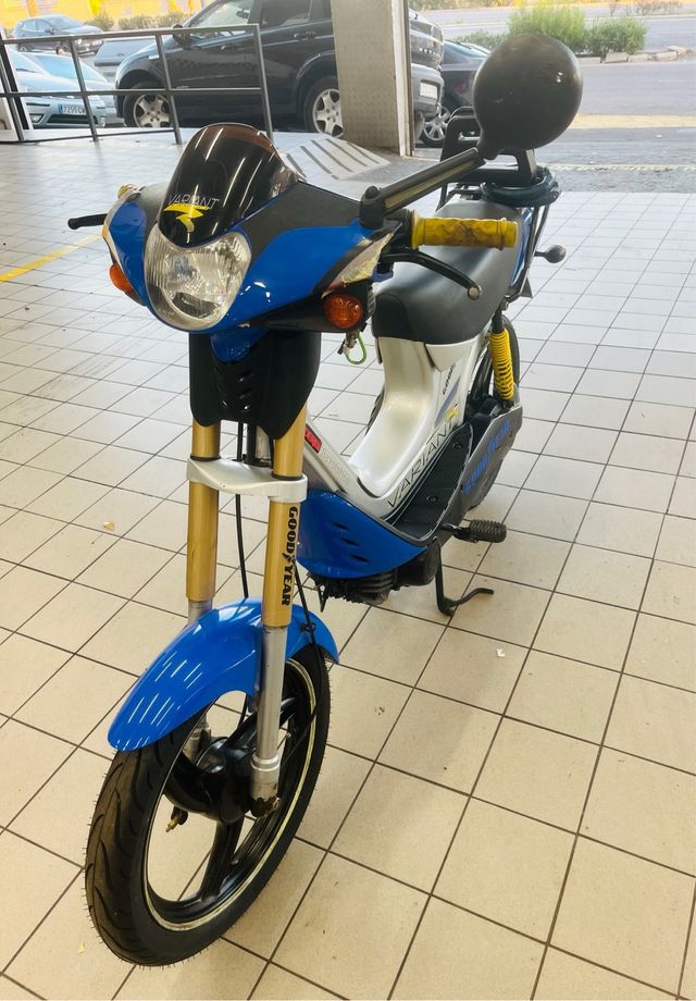 Derbi Variant Revolution Start 3