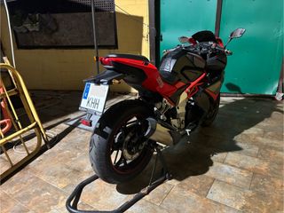 Moto Goes Gp125 Roja y Negra