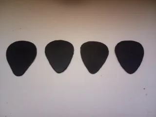 Púas artesanales guitarra/bajo (4 unidades)