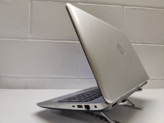 HP Intel i5 Radeon 2GB SSD 240GB Ram 8GB Borsa