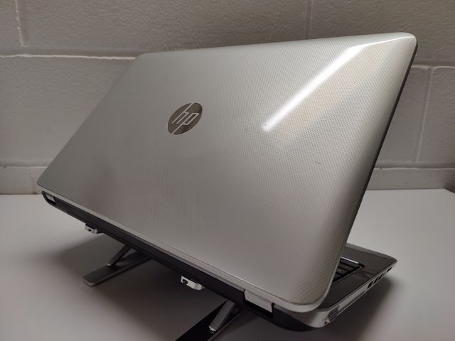 HP Intel i5 Radeon 2GB SSD 240GB Ram 8GB Borsa