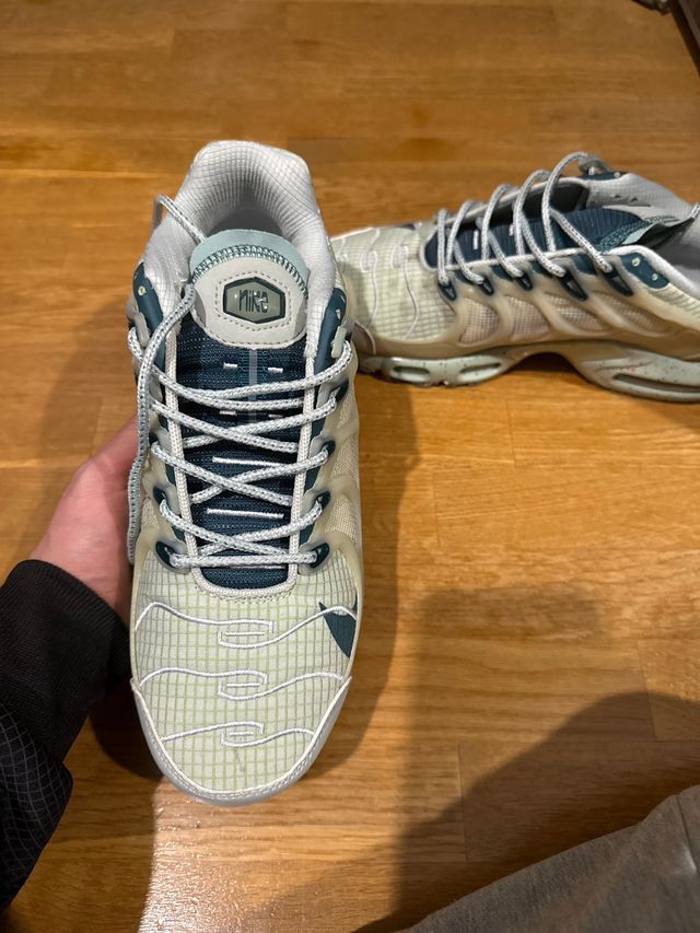 Nike Zapatilla Beige y Verde