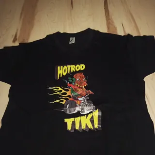 HACEMOS ROPA PERSONALIZADA.