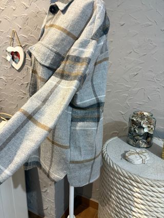 Chaqueta estilo camisero de paño