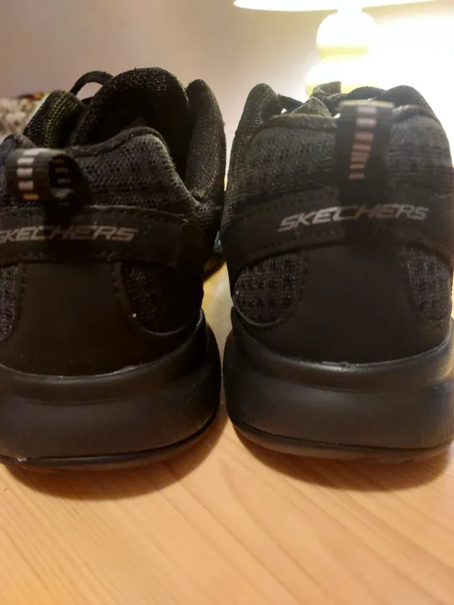 Deportivas Skechers Negras Talla 39 25€