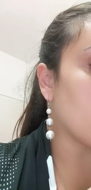 Orecchini pendenti donna perle bianche