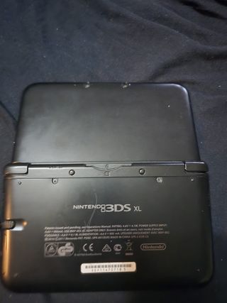 Nintendo 3DS XL Preta