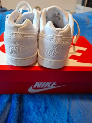 Nike Ebernon Low Blancas Talla 40