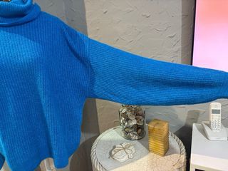 Jersey cuello alto, válido S y M