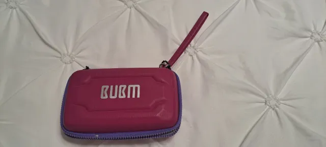 Organizador BUBM para accesorios electrónicos.