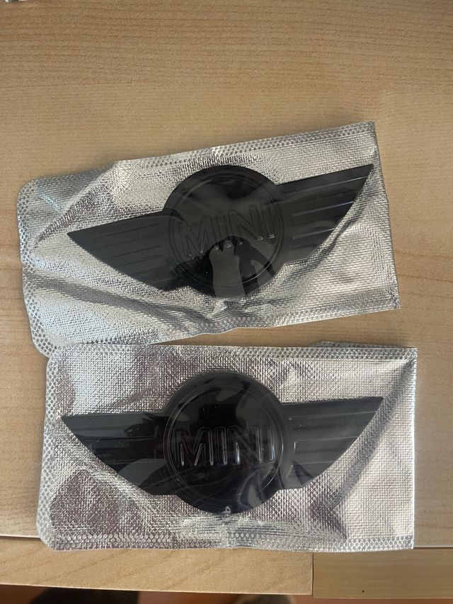 Emblemas MINI negros (2 unidades)