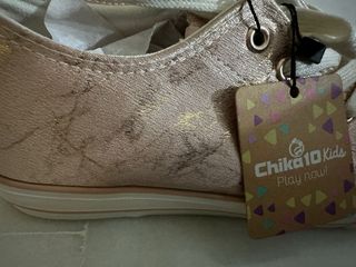 Zapatillas rosas con destellos