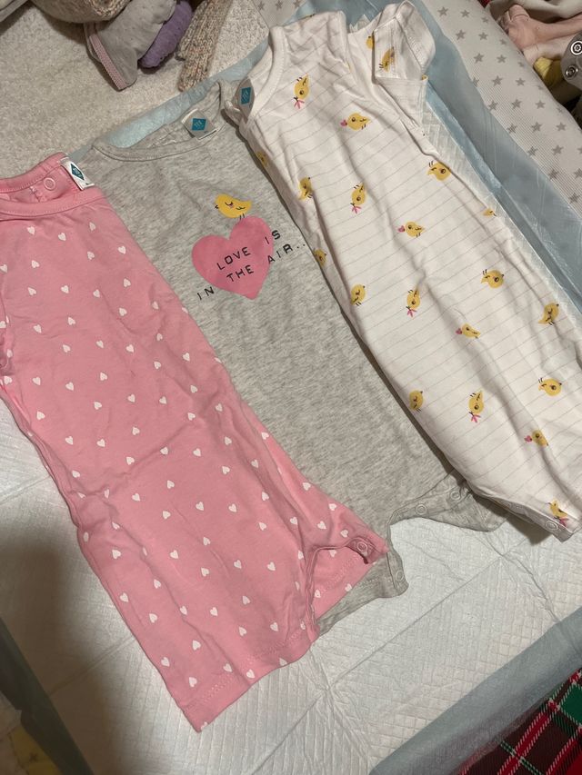Lote 3 pijamas bebé 9 meses