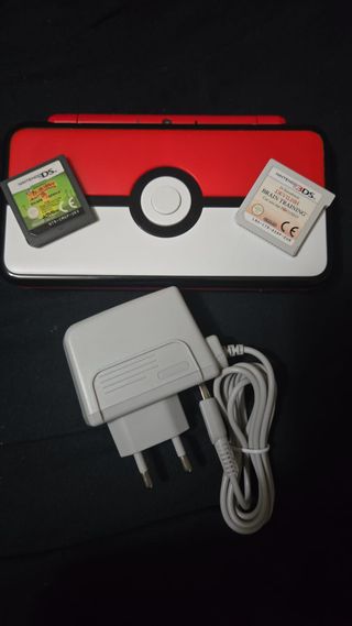 Nintendo 2DS XL Edição Pokeball Desbloqueada