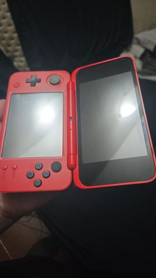 Nintendo 2DS XL Edição Pokeball Desbloqueada