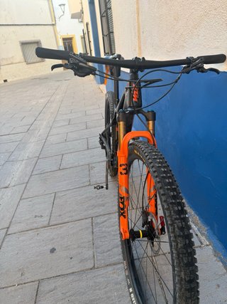Bicicleta KTM Scarp Master.