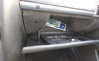 Guantera peugeot 407 sr confort 163209