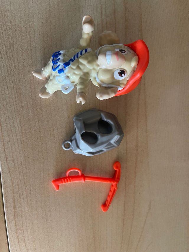 Figura Oveja Montañera de Kinder sorpresa
