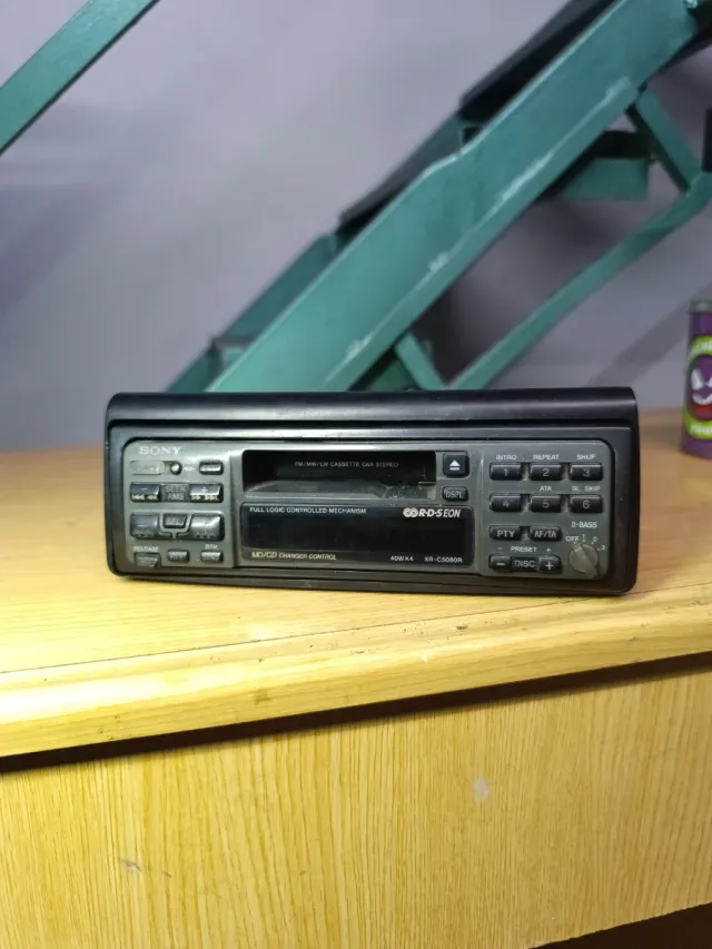 Radio Cassette Sony XR-C5080R 40x4