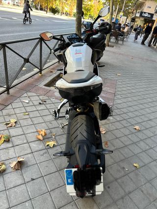 CF Moto 800NK Advance