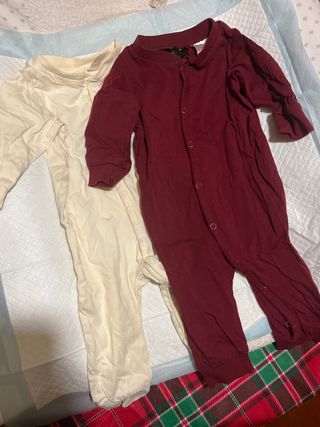 Lote 2 pijamas bebé  hm talla  2-4 meses