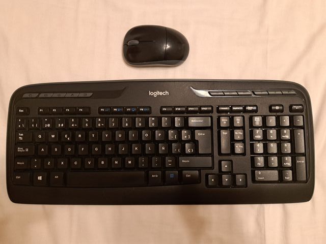 Logitech MK330 Combo Tastiera e Mouse Wireless