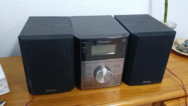 Microcadena Pioneer X-EM11 falla lector cd