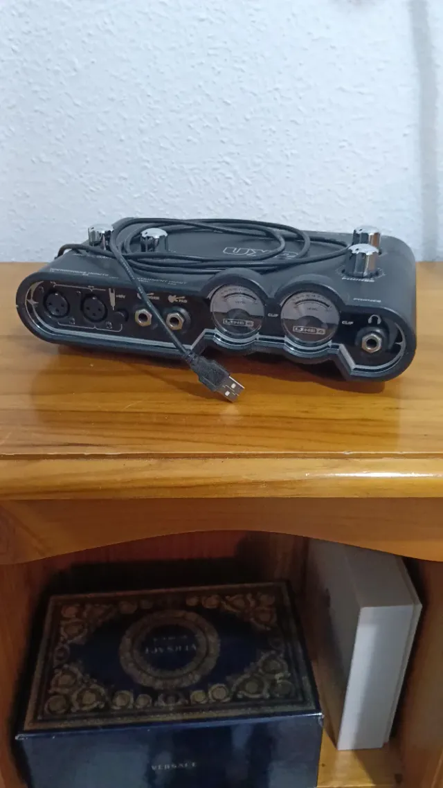 Line6 UX2 Tarjeta Sonido Externa