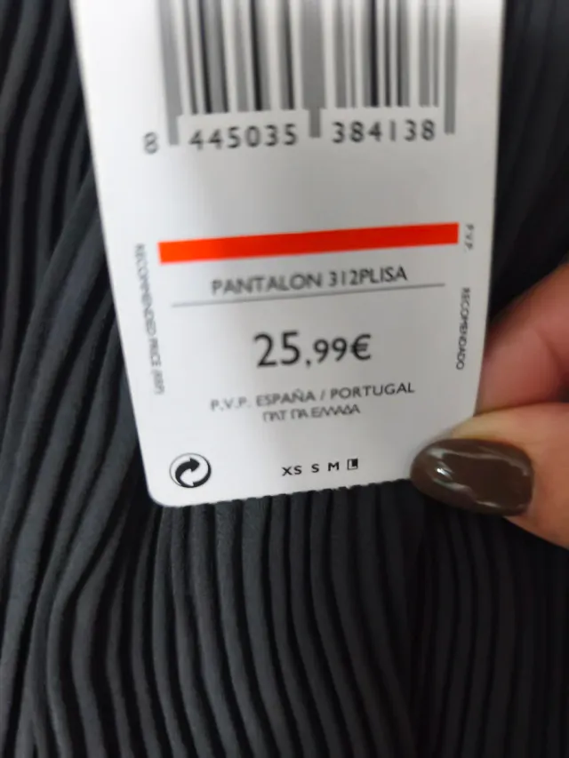 Pantalón plisado Mango negro