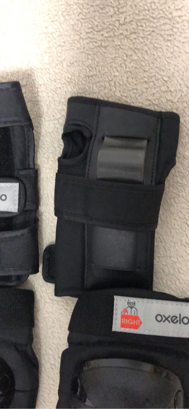 Casco protector infantil y sus complementarios