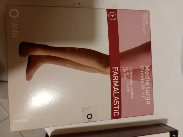 Medias Farmalastic Compresión Fuerte,son 3 pares