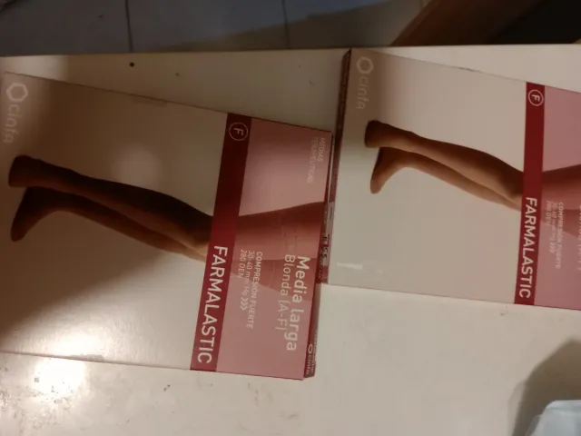 Medias Farmalastic Compresión Fuerte,son 3 pares