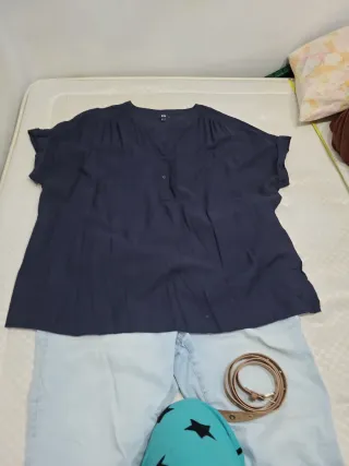 Conjunto Blusa Azul y Pantalón Pescador