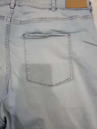 Conjunto Blusa Azul y Pantalón Pescador