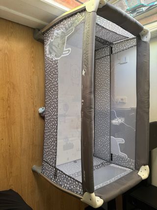 Cuna de bebé plegable