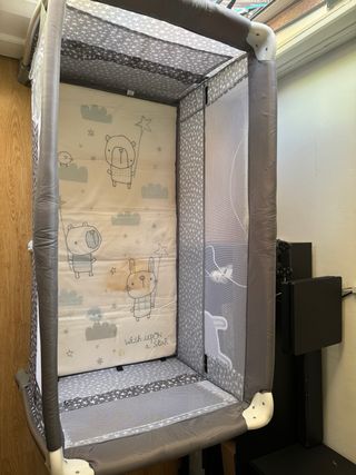 Cuna de bebé plegable