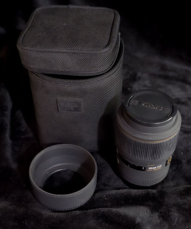 Sigma 105mm f2.8 DG EX Macro Canon EF