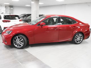 Lexus IS 300h Executive 164 kW (223 CV)