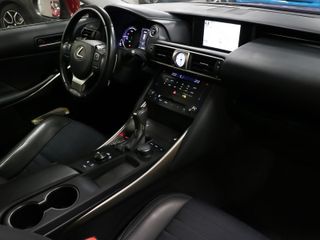 Lexus IS 300h Executive 164 kW (223 CV)