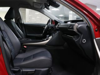 Lexus IS 300h Executive 164 kW (223 CV)