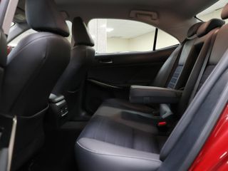 Lexus IS 300h Executive 164 kW (223 CV)