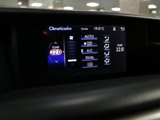 Lexus IS 300h Executive 164 kW (223 CV)