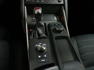 Lexus IS 300h Executive 164 kW (223 CV)