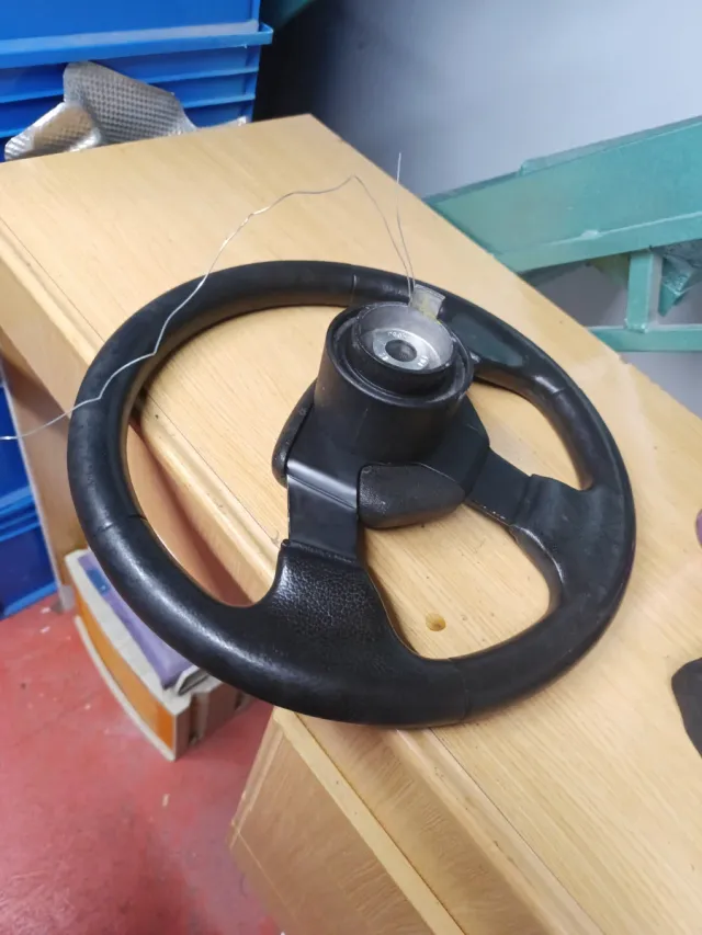 Volante Renault R19 16V / Clio 16V