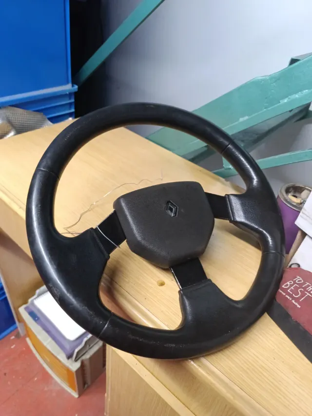Volante Renault R19 16V / Clio 16V