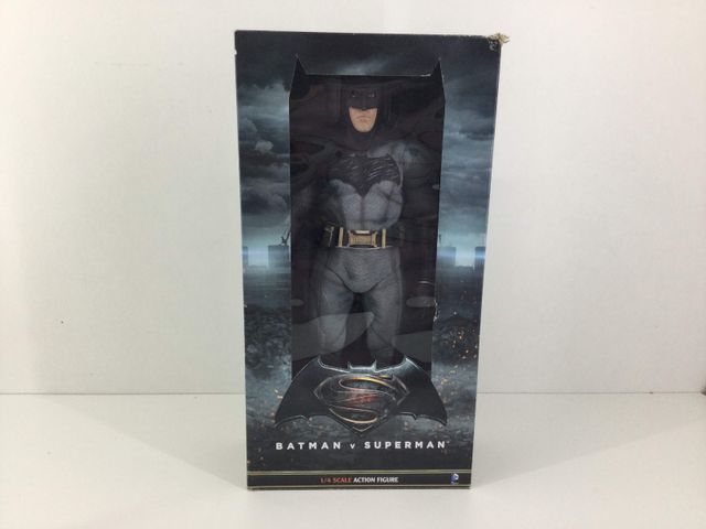 Figura Acción NECA Batman v Superman 1/4