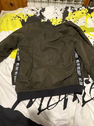 Chaqueta bomber verde ONE