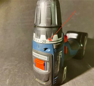 Se vende BOSCH GSR 12V-35 + L-Boxx