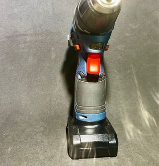 Se vende BOSCH GSR 12V-35 + L-Boxx