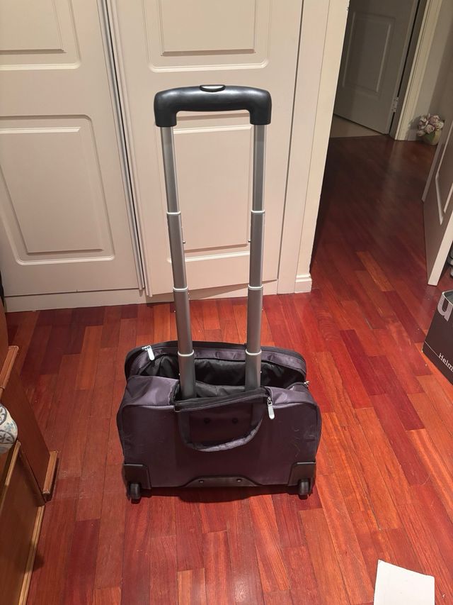 Maletín de viaje con ruedas